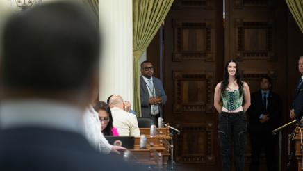 Assemblymember Garcia Welcomes to the Floor Abi Carter, American Idol Winner